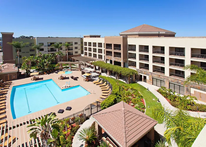 Hotel with Tennis: Courtyard By Marriott San Diego Central